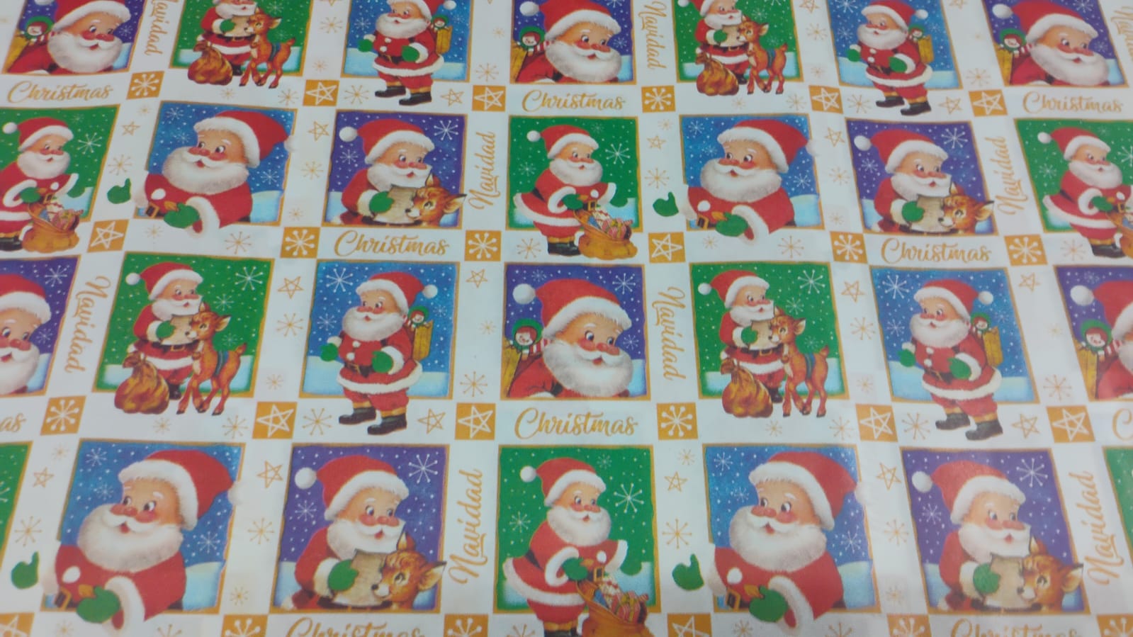 Papel de Regalo Navidad - Rollo de 100 unidades - 10 diseńos - papel tradicional