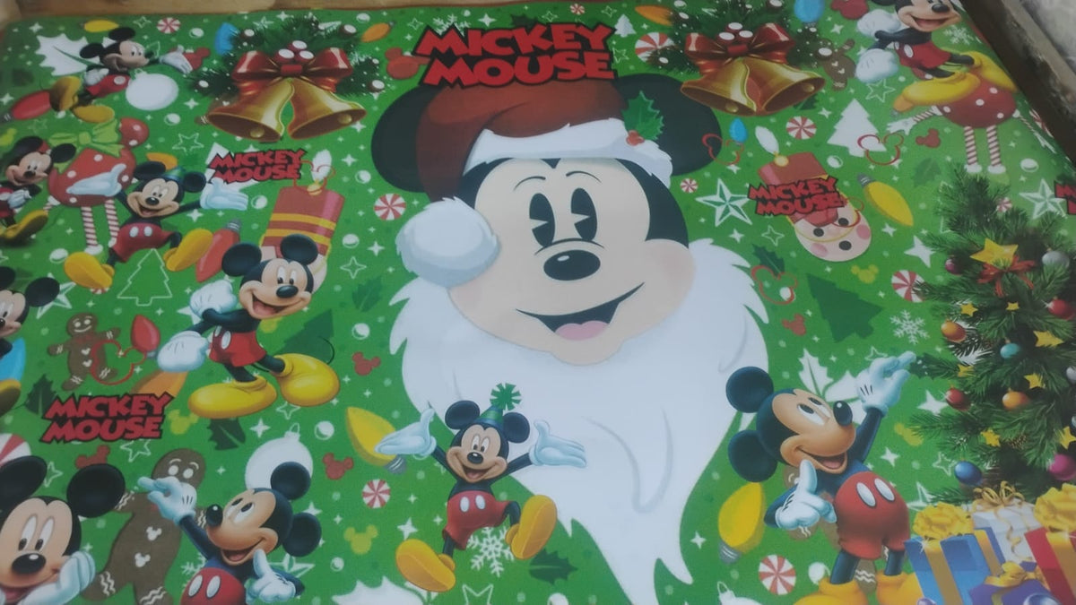 Papel de Regalo Disney (Ciento de 100 Unidades - Diseños Surtidos) 1 METRO X 70 CENTÍMETROS